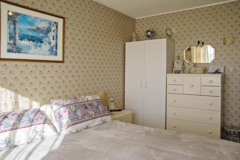 Photo of property in 1/32 Gibbons Road, Weymouth, Auckland, 2103