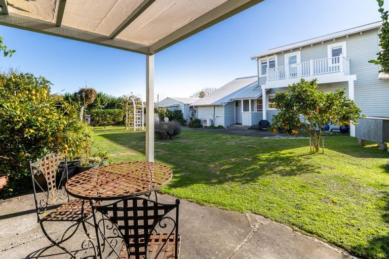 Photo of property in 86 Te Mata Road, Havelock North, 4130