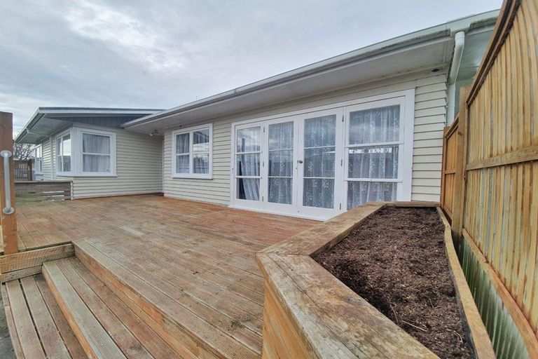 Photo of property in 39 Abraham Crescent, Milson, Palmerston North, 4414