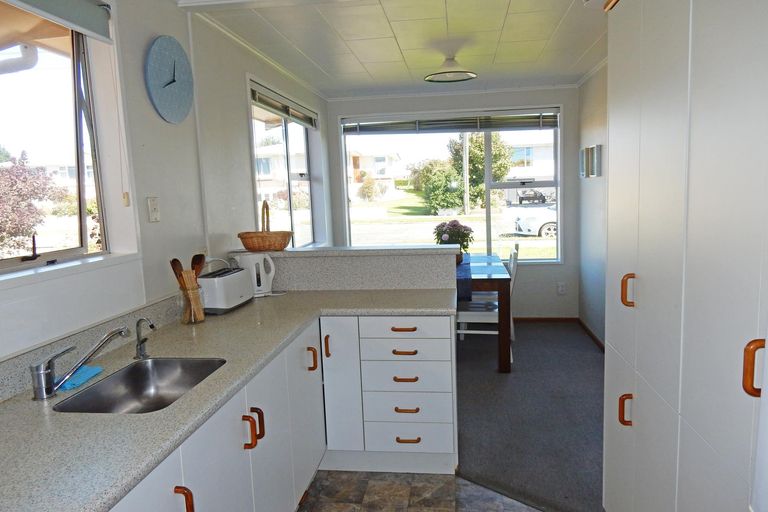Photo of property in 13 Glendale Crescent, Holmes Hill, Oamaru, 9401
