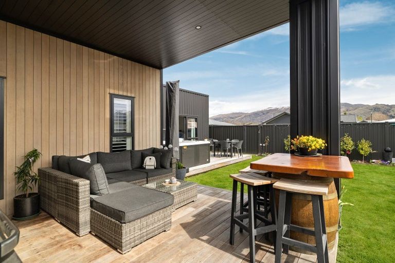 Photo of property in 9 Neason Place, Cromwell, 9310