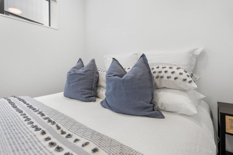 Photo of property in 2/69 Tiketike Way, Brooklyn, Wellington, 6021