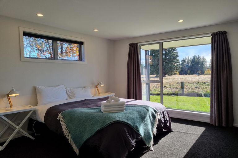 Photo of property in 4 Dwyer Place, Lake Tekapo, 7999