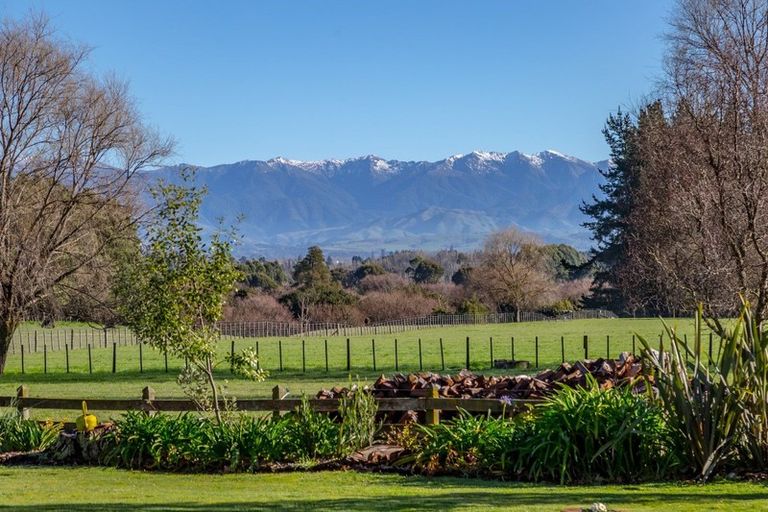Photo of property in 22 Lees Pakaraka Road, Te Ore Ore, Masterton, 5886