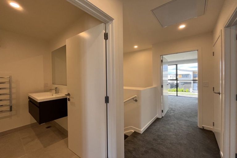 Photo of property in 5/36 Henry Tayler Rise, Wainui, 0932