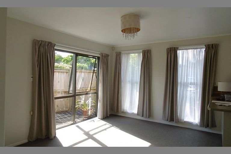 Photo of property in 52 Jandell Crescent, Bucklands Beach, Auckland, 2014