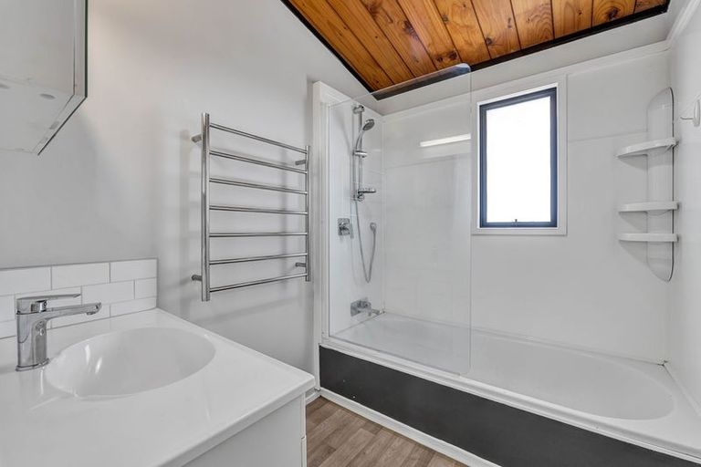 Photo of property in 13 Cargill Place, Frankleigh Park, New Plymouth, 4310