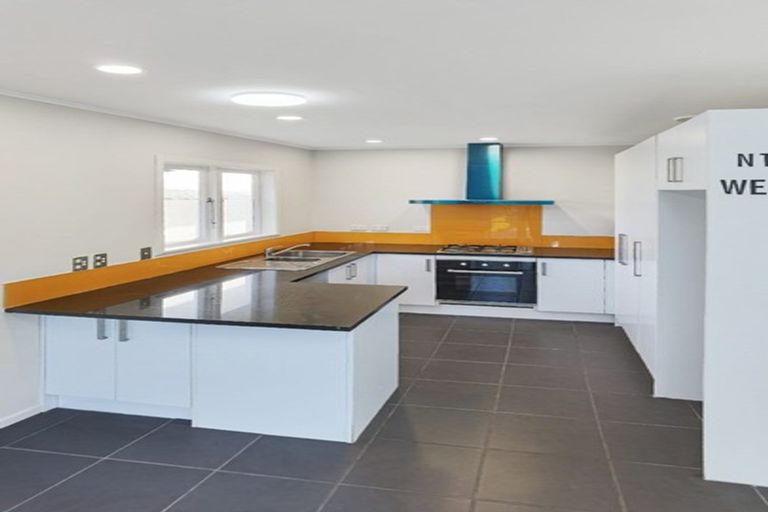 Photo of property in 3 Waitaki Street, Henderson, Auckland, 0612