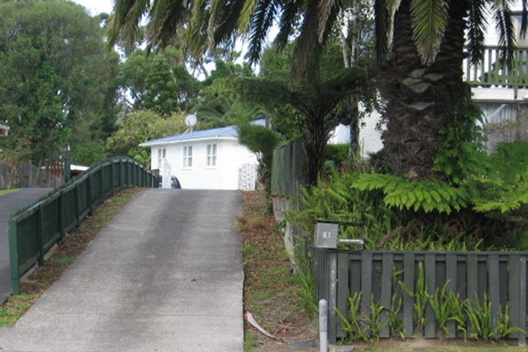 Photo of property in 21 Universal Drive, Henderson, Auckland, 0610