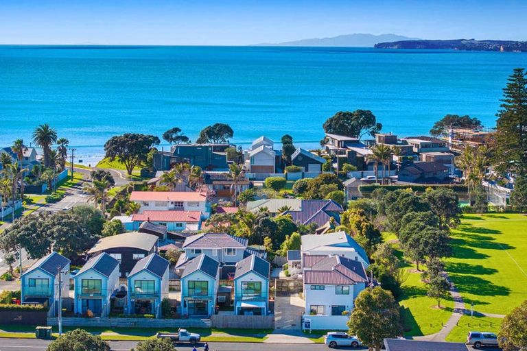 Photo of property in 4 William Bayes Place, Red Beach, 0932