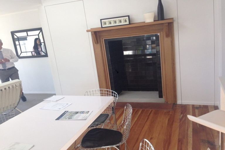 Photo of property in 1/10 Mahara Avenue, Birkenhead, Auckland, 0626