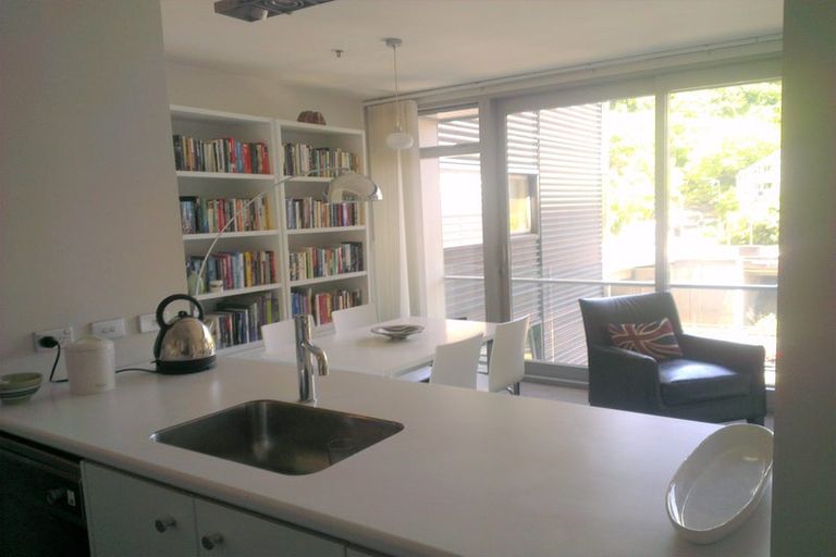 Photo of property in Montreaux Apartments, 3k/164 The Terrace, Wellington Central, Wellington, 6011