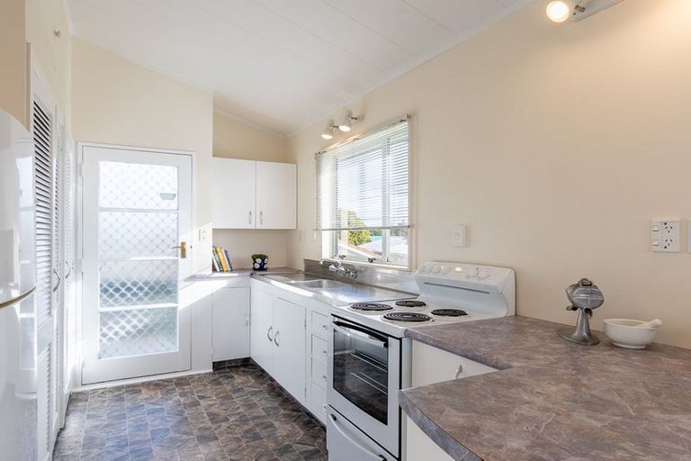 Photo of property in 63 Mazengarb Road, Paraparaumu Beach, Paraparaumu, 5032