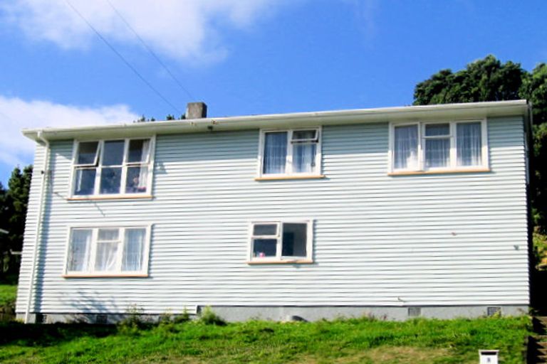 Photo of property in 9 Dorset Grove, Cannons Creek, Porirua, 5024