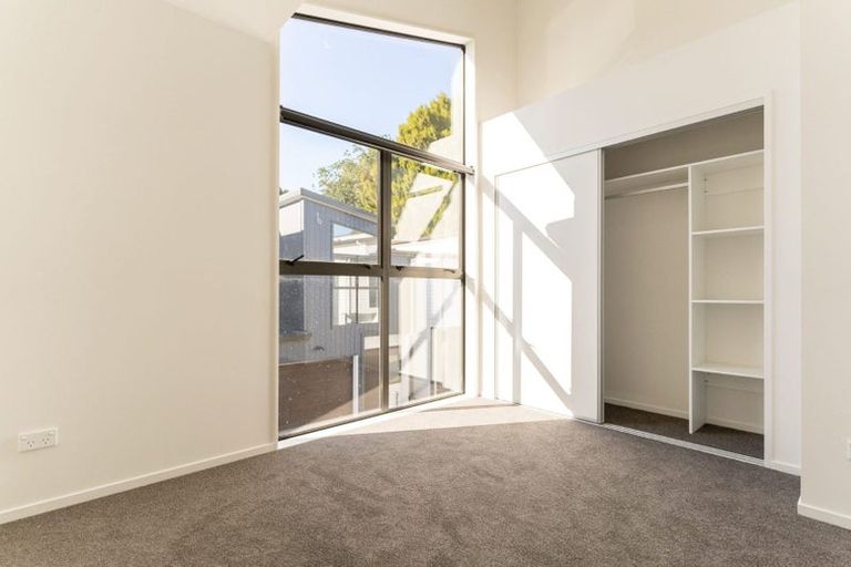 Photo of property in 12 Rangimarie Close, Opaheke, Papakura, 2113