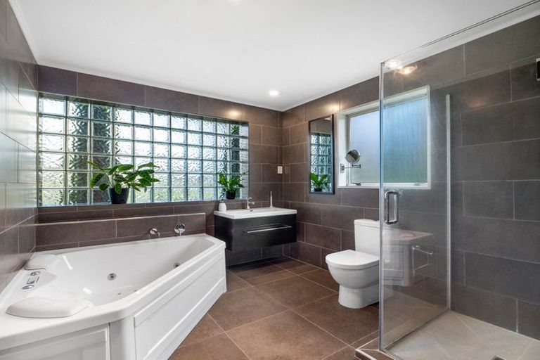 Photo of property in 86 Stanleys Road, Harewood, Christchurch, 8051