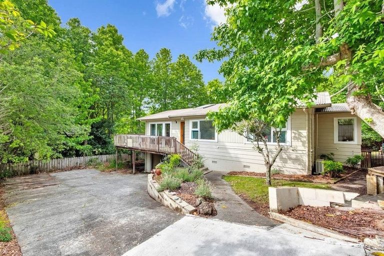 Photo of property in 72 Fitzwater Place, Henderson, Auckland, 0612