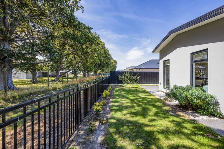 Photo of property in 7 Crossley Avenue, Woodend, 7610