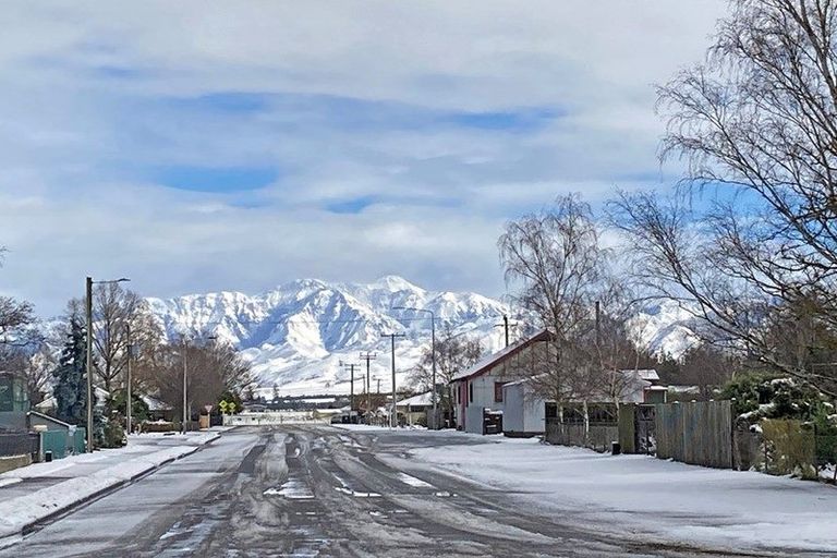 Photo of property in 37 Montrose Avenue, Culverden, 7392