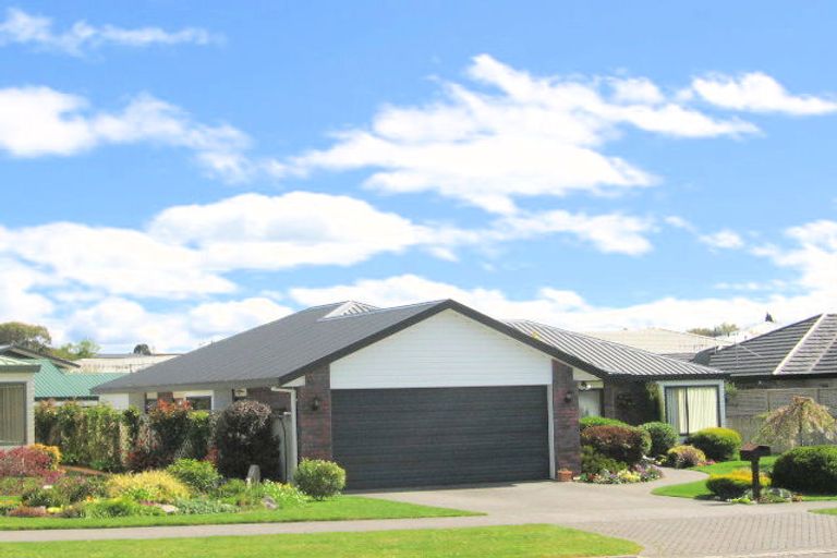Photo of property in 2/76 Birch Street, Hilltop, Taupo, 3330