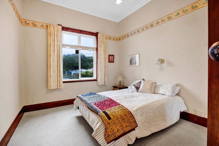 Photo of property in 8 Lincoln Street, Patea, 4520