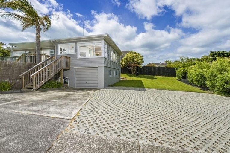 Photo of property in 1/93 Lake Road, Belmont, Auckland, 0622