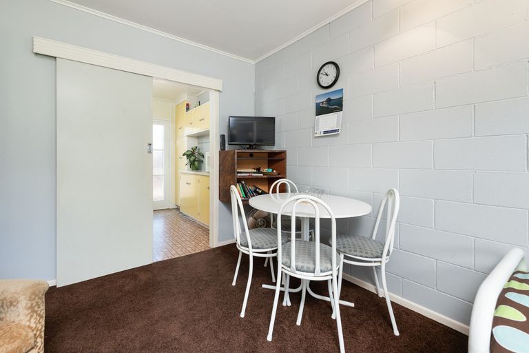 Photo of property in 40c Maunganui Road, Mount Maunganui, 3116
