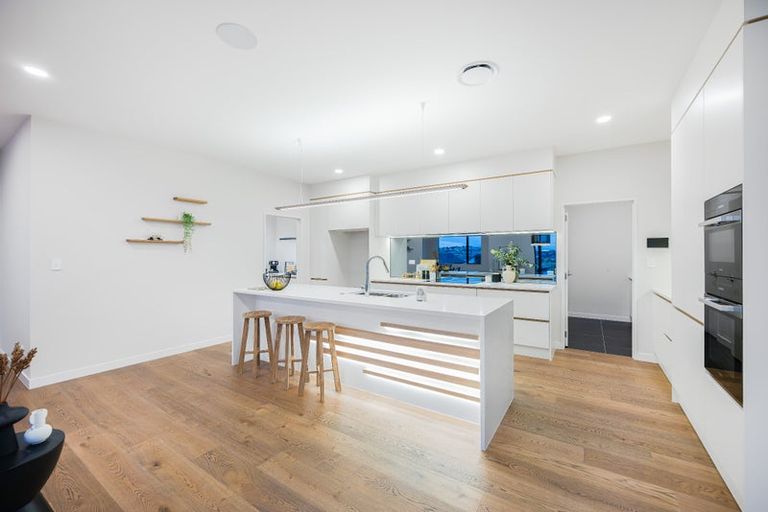 Photo of property in 15 Kumukumu Road, Long Bay, Auckland, 0630