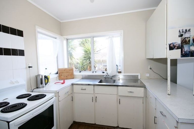 Photo of property in 1/29 Lane Road, Weymouth, Auckland, 2103