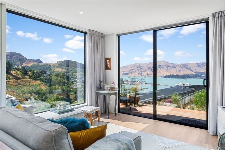 Photo of property in 25g Walkers Road, Lyttelton, 8082