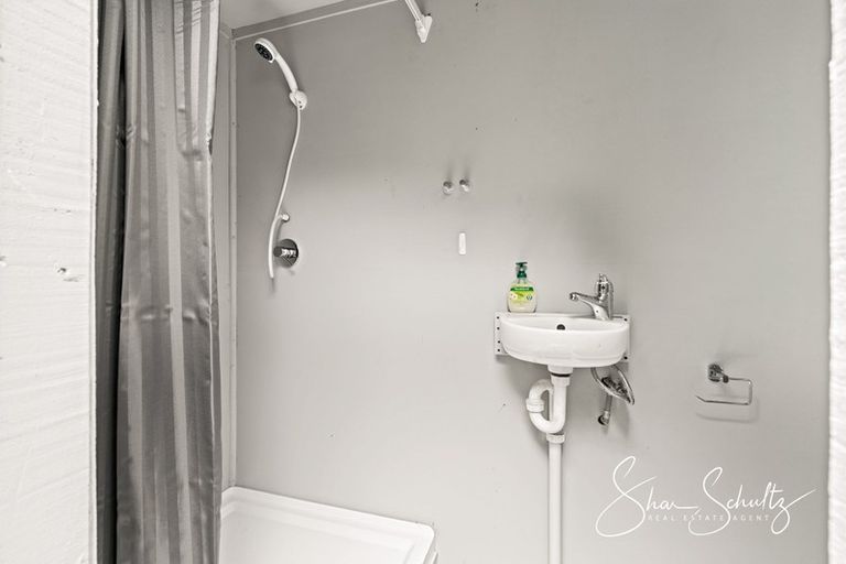 Photo of property in 1122 Whakapirau Road, Whakapirau, Maungaturoto, 0583