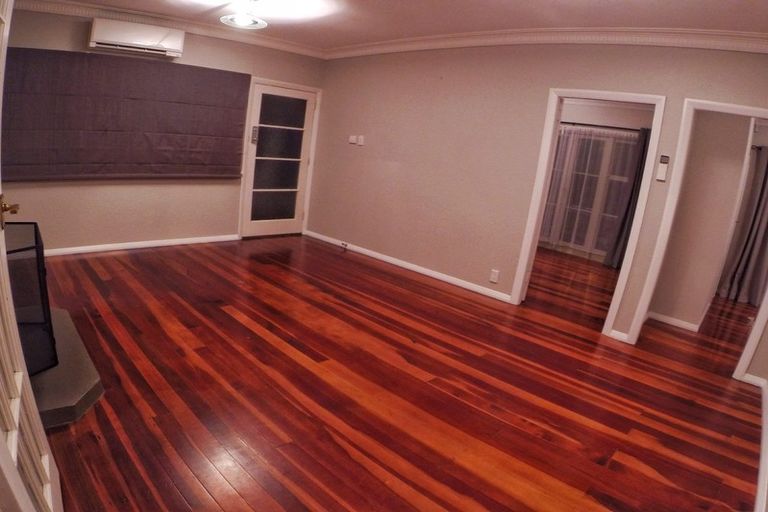 Photo of property in 2/45 Koromiko Street, New Lynn, Auckland, 0600
