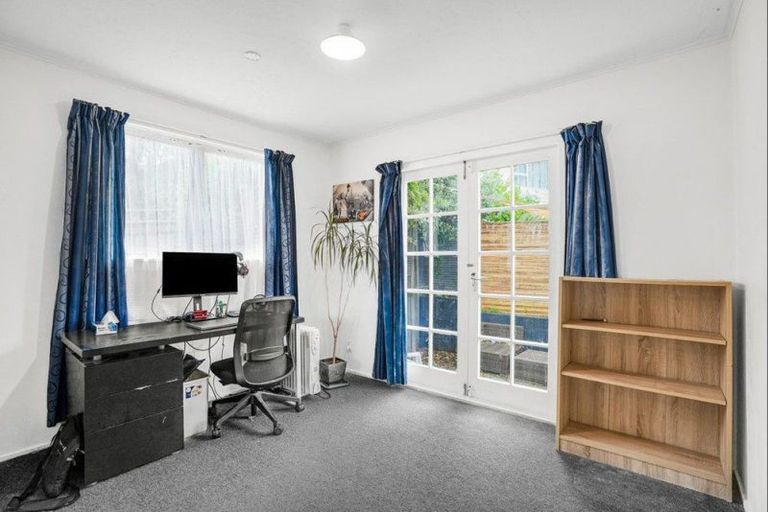 Photo of property in 49 Norana Road, Timberlea, Upper Hutt, 5018