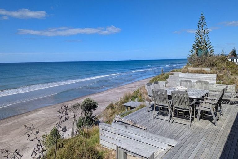 Photo of property in 349 Pukehina Parade, Pukehina, Te Puke, 3189