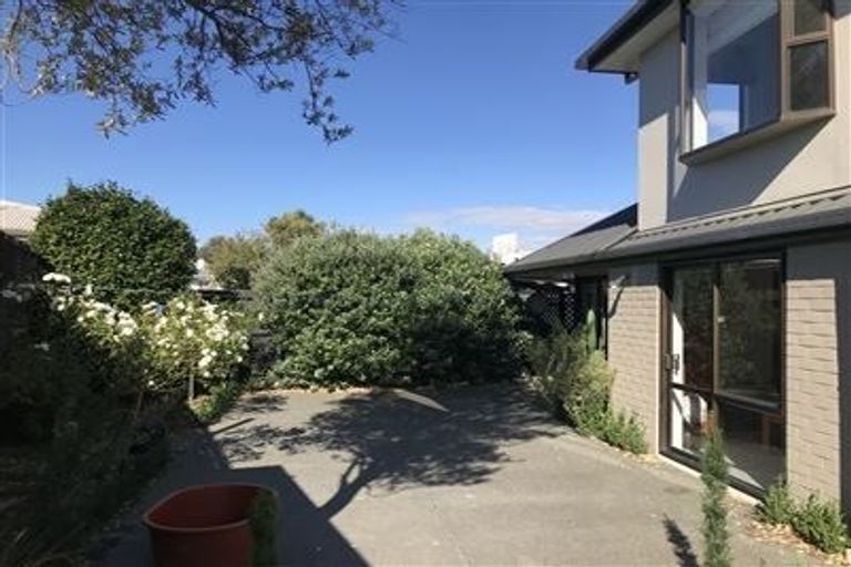 Photo of property in 2/68 Jennifer Street, Papanui, Christchurch, 8053