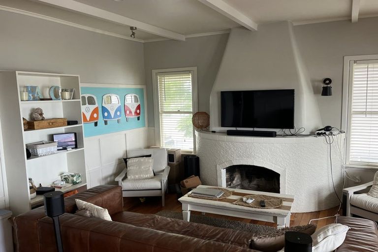 Photo of property in 62 Moana Road, Okitu, Gisborne, 4010