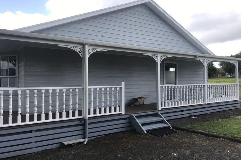 Photo of property in 16 Carter Road, Oratia, Auckland, 0604