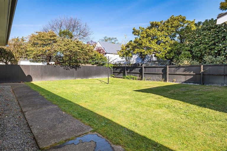 Photo of property in 122 Glandovey Road, Strowan, Christchurch, 8052