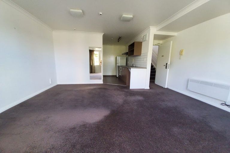 Photo of property in 221a The Terrace, Wellington Central, Wellington, 6011