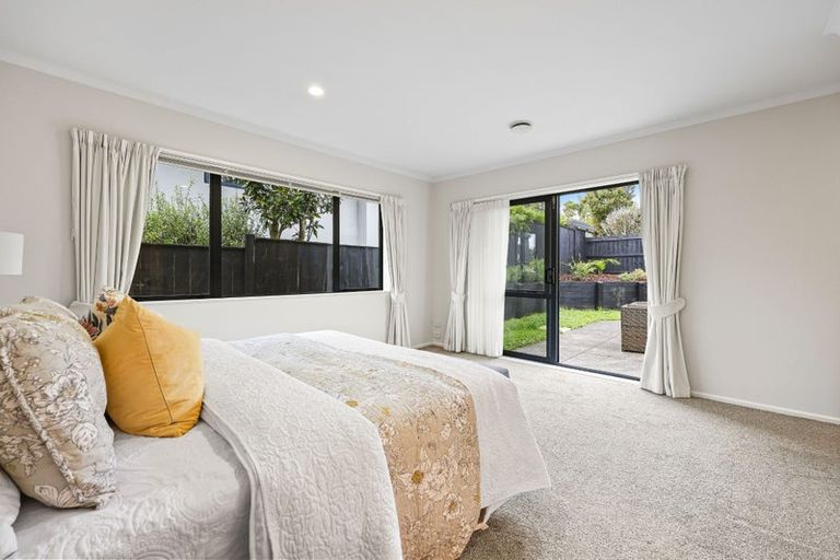 Photo of property in 25 Dairyland Drive, East Tamaki Heights, Auckland, 2016