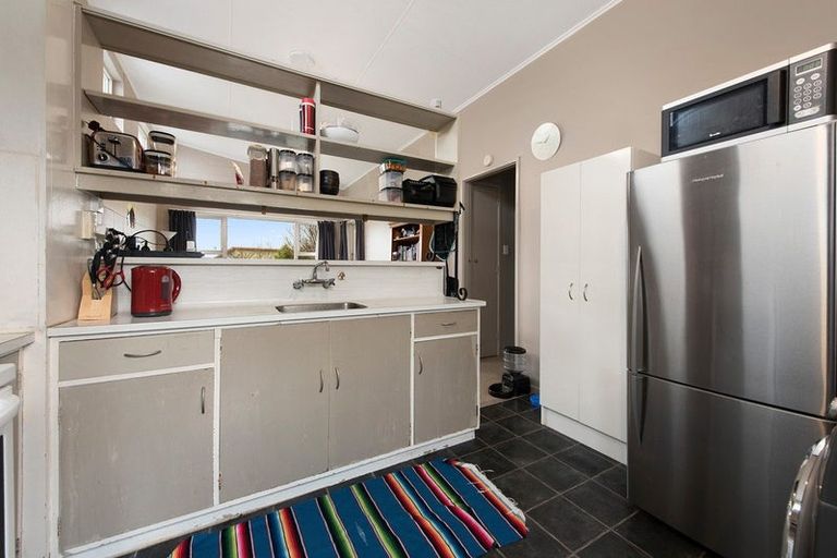 Photo of property in 2/571 Fergusson Drive, Trentham, Upper Hutt, 5018