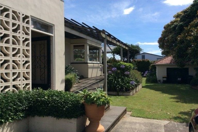 Photo of property in 303 Oceanbeach Road, Mount Maunganui, 3116