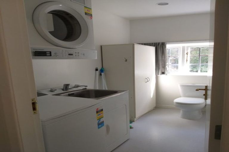 Photo of property in 39 Raroa Road, Kelburn, Wellington, 6012