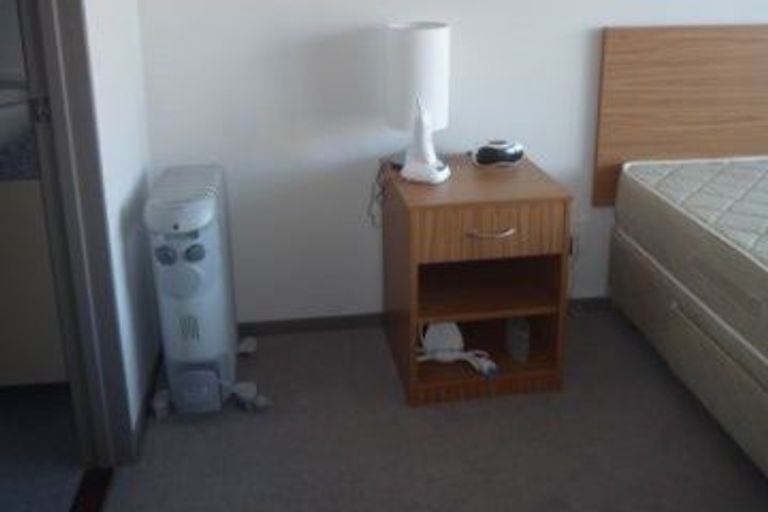 Photo of property in Dual Apartments, 108/142 Vivian Street, Te Aro, Wellington, 6011