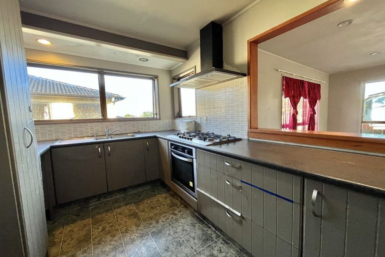 Photo of property in 9 Everglade Drive, Goodwood Heights, Auckland, 2105