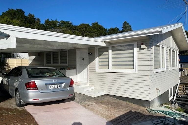 Photo of property in 76 Mountbatten Avenue, Hillcrest, Auckland, 0627
