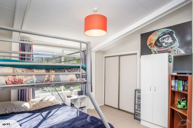 Photo of property in 6 Clare Place, Cromwell, 9310