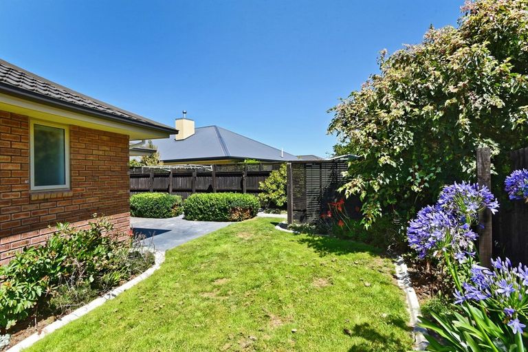 Photo of property in 25 Heathridge Place, Lincoln, 7608