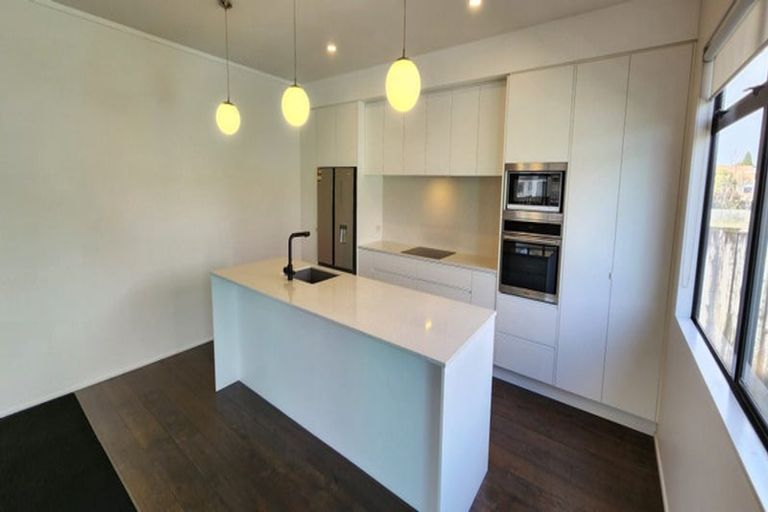 Photo of property in 7 Clovelly Street, Brooklands, New Plymouth, 4310