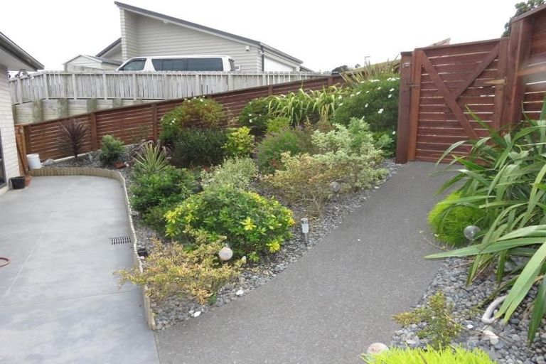 Photo of property in 5 Tea Tree Lane, Woodridge, Wellington, 6037
